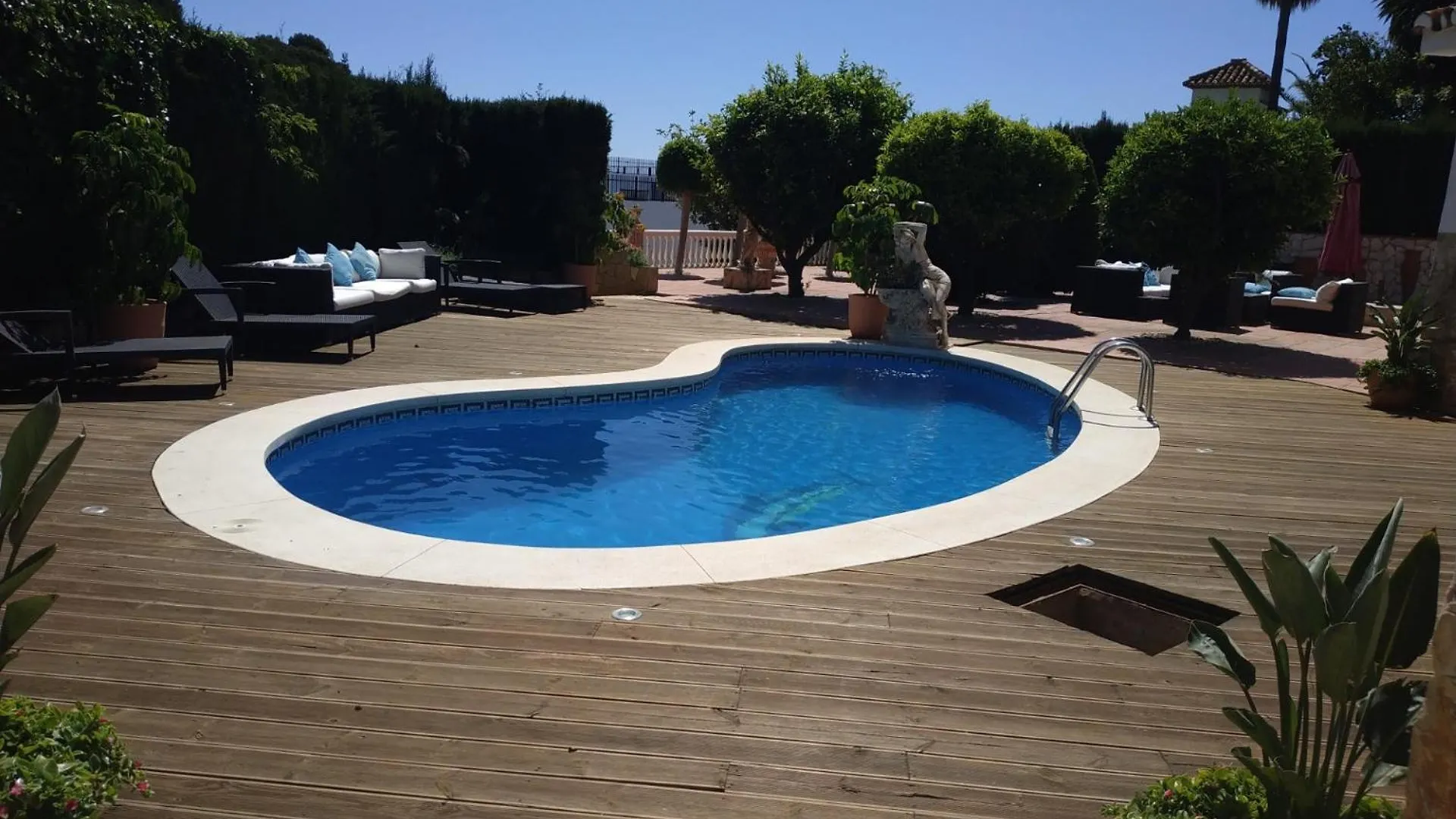 Summer Offers! Fabulous Luxury Villa Near The Beach Sleeps 8 Benalmadena