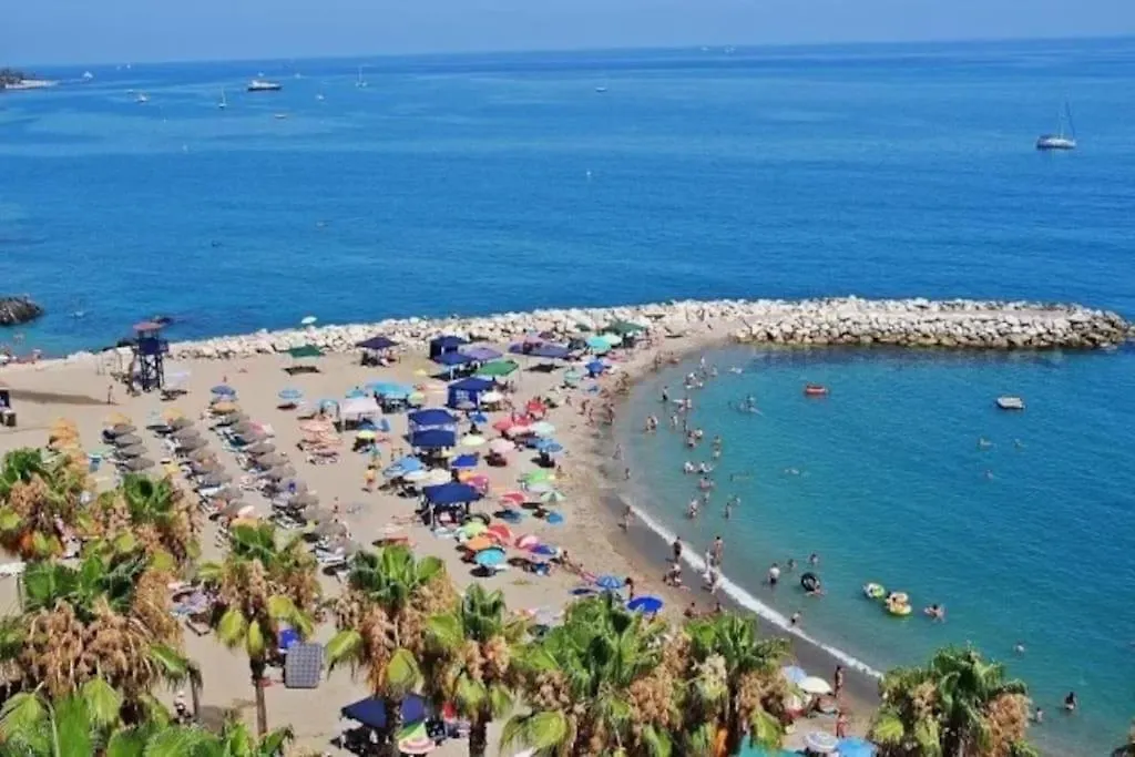 Summer Offers! Fabulous Luxury Villa Near The Beach Sleeps 8 Benalmadena