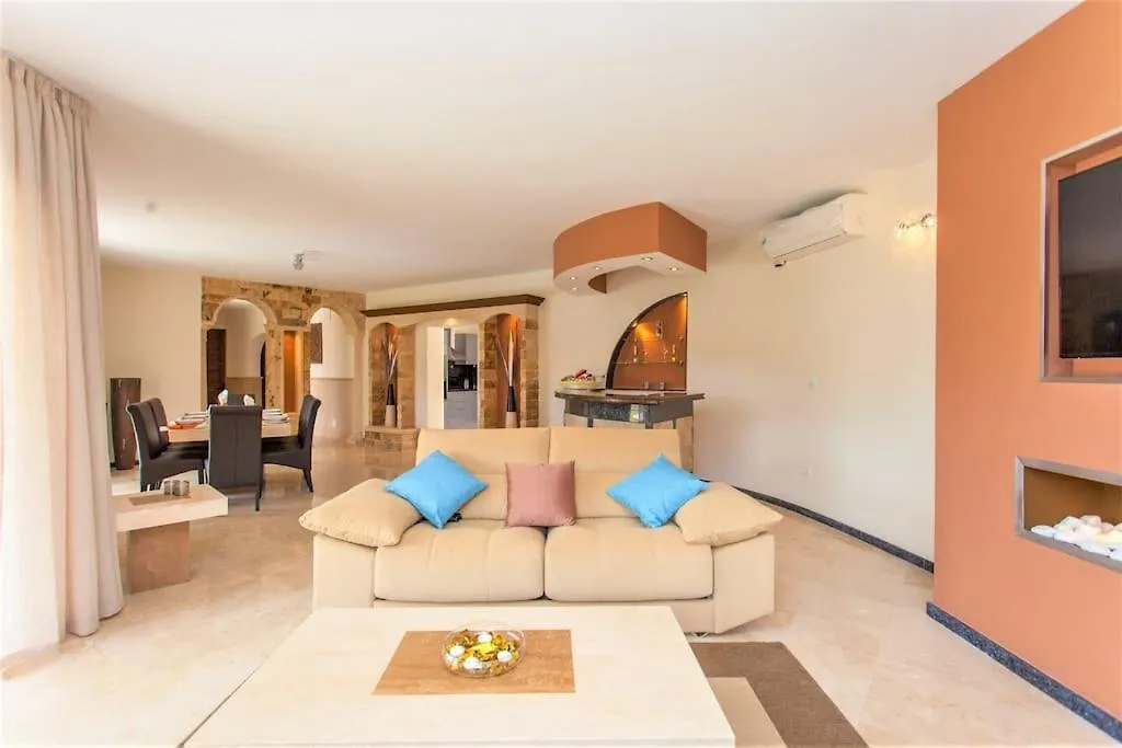 Summer Offers! Fabulous Luxury Villa Near The Beach Sleeps 8 Benalmadena Spain