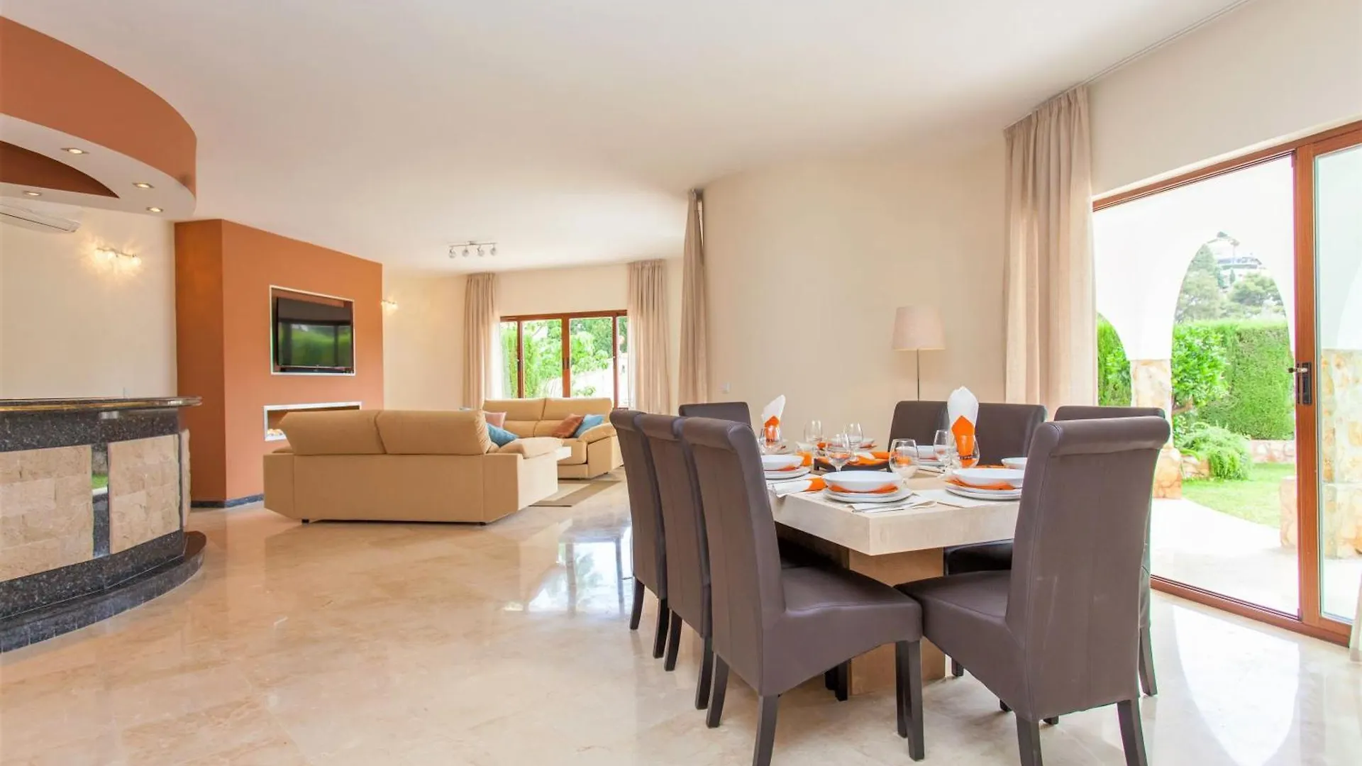 Summer Offers! Fabulous Luxury Villa Near The Beach Sleeps 8 Benalmádena Spagna