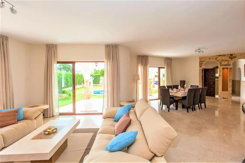 Summer Offers! Fabulous Luxury Villa Near The Beach Sleeps 8 Benalmádena
